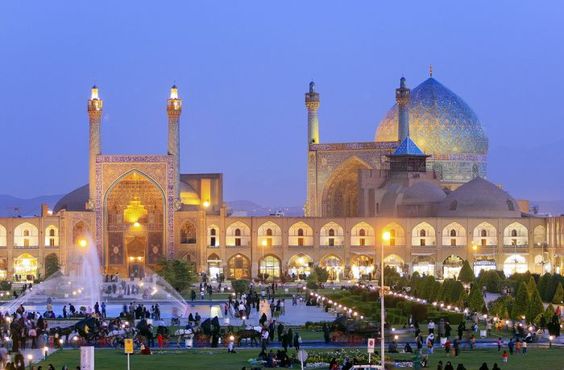 اصفهان ؛ میدان نقش جهان و بناهای تاریخی اطراف آن