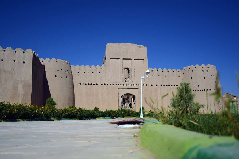 قلعه حیدر آباد در حوالی شهرستان خاش
