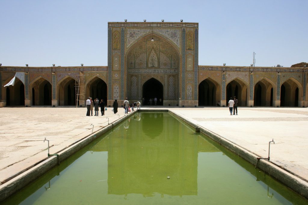مسجد وکیل در شهر شیراز، شاهکار اصیل معماری ایرانی