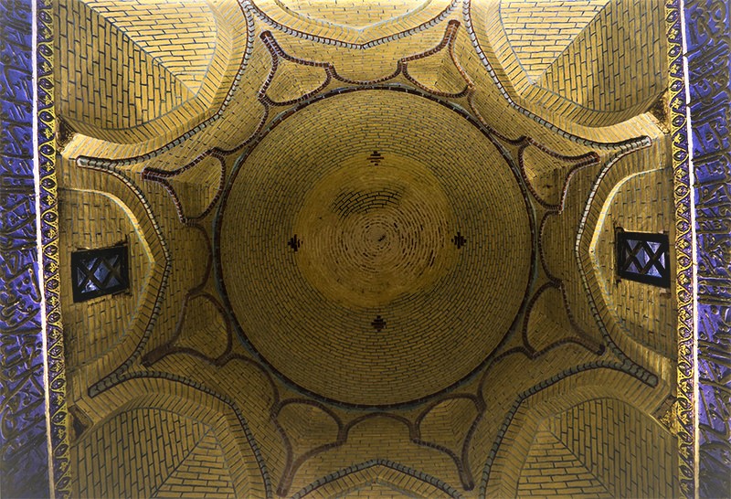 آرامگاه حمدالله مستوفی در شهر دل‌نواز قزوین