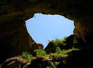 غار یاغی لوکا در شهر دلربای رامسر