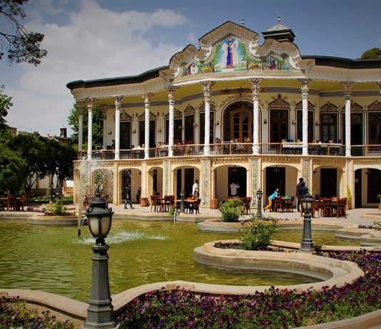 عمارت شاپوری در شیراز