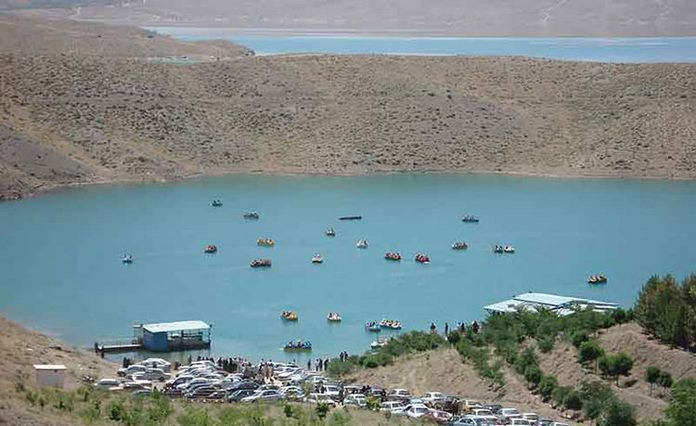 دریاچه سد زاینده رود چادگان اصفهان