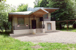 ویلا 2 خوابه روستایی دارای پارکینگ