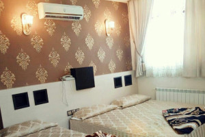 واحد 3 نفره  دارای پارکینگ