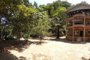 ویلا 3 خوابه جنگلی دارای پارکینگ