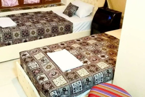 بوم‌گردی 6 خوابه