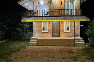 ویلا 2 خوابه جنگلی دارای پارکینگ