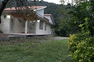 سوئیت 4 نفره  دارای پارکینگ