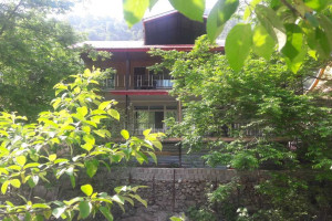 سوئیت 2 خوابه  دارای پارکینگ