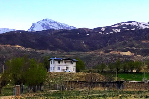 ویلا 3 خوابه روستایی دارای پارکینگ