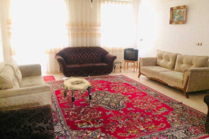 خانه 1 خوابه  دارای پارکینگ