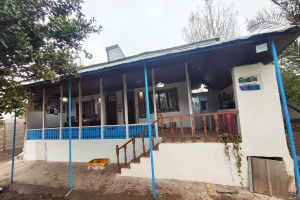 ویلا 2 خوابه جنگلی دارای پارکینگ