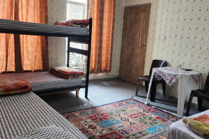 خانه 5 نفره دارای پارکینگ
