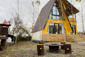 کلبه 2 خوابه روستایی دارای پارکینگ